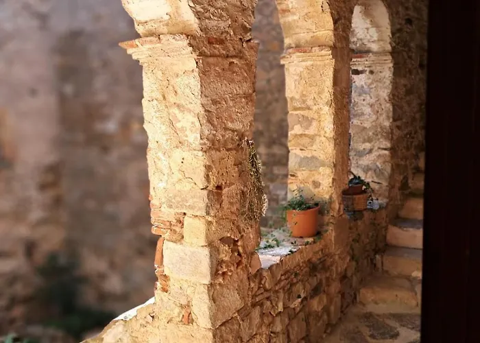 Rectoria Santuari Del Coll *